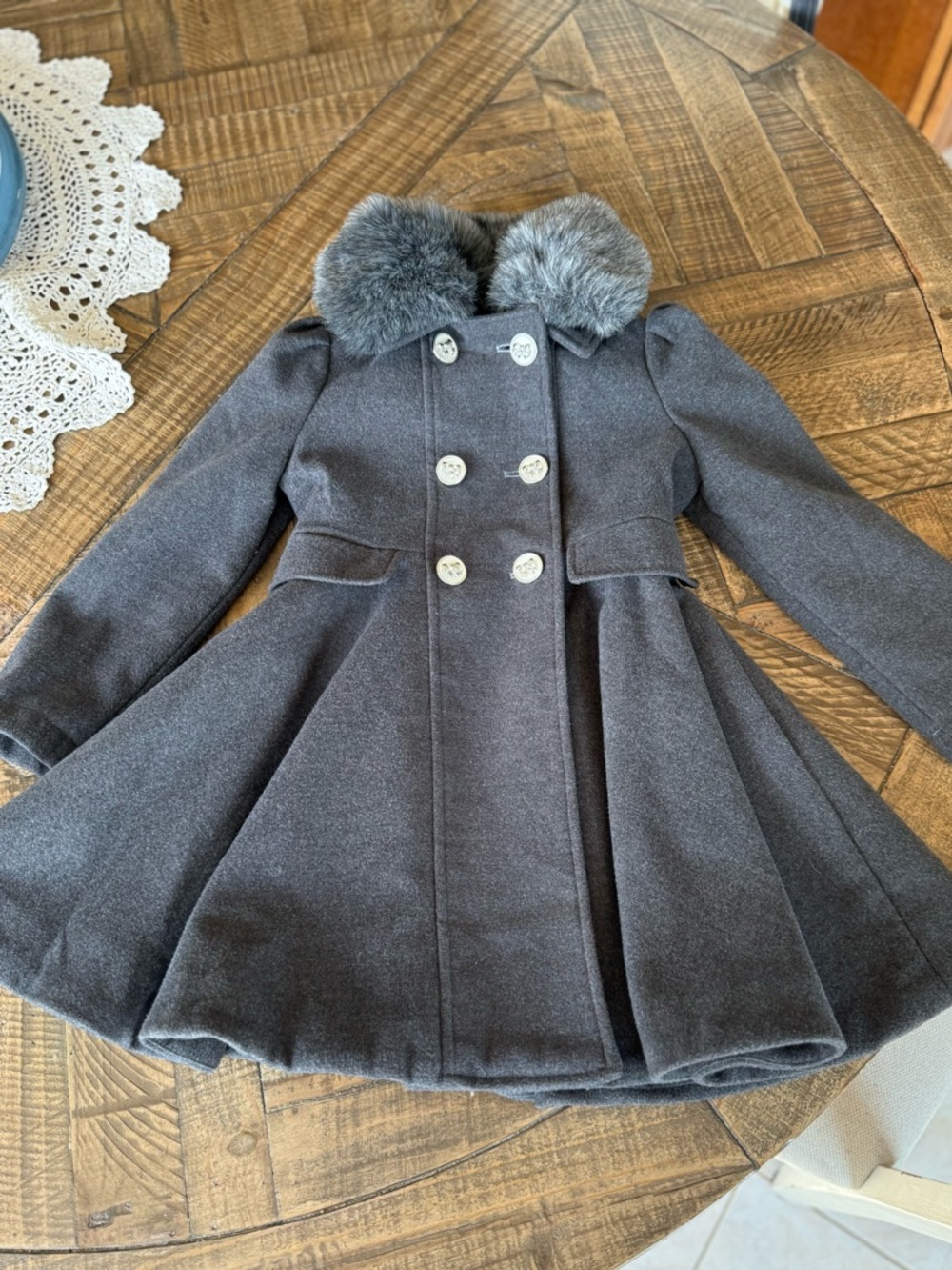 Girls' Double-Breasted Gray Wool-Blend Coat with Faux Fur Collar